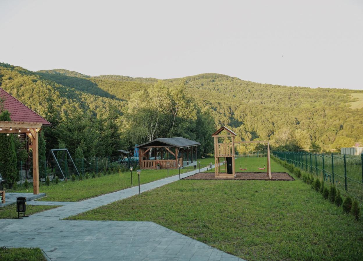 Saliuk Lodge Solochyn Exterior foto